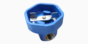 Ball valve in rubber cover for open plant cleaning